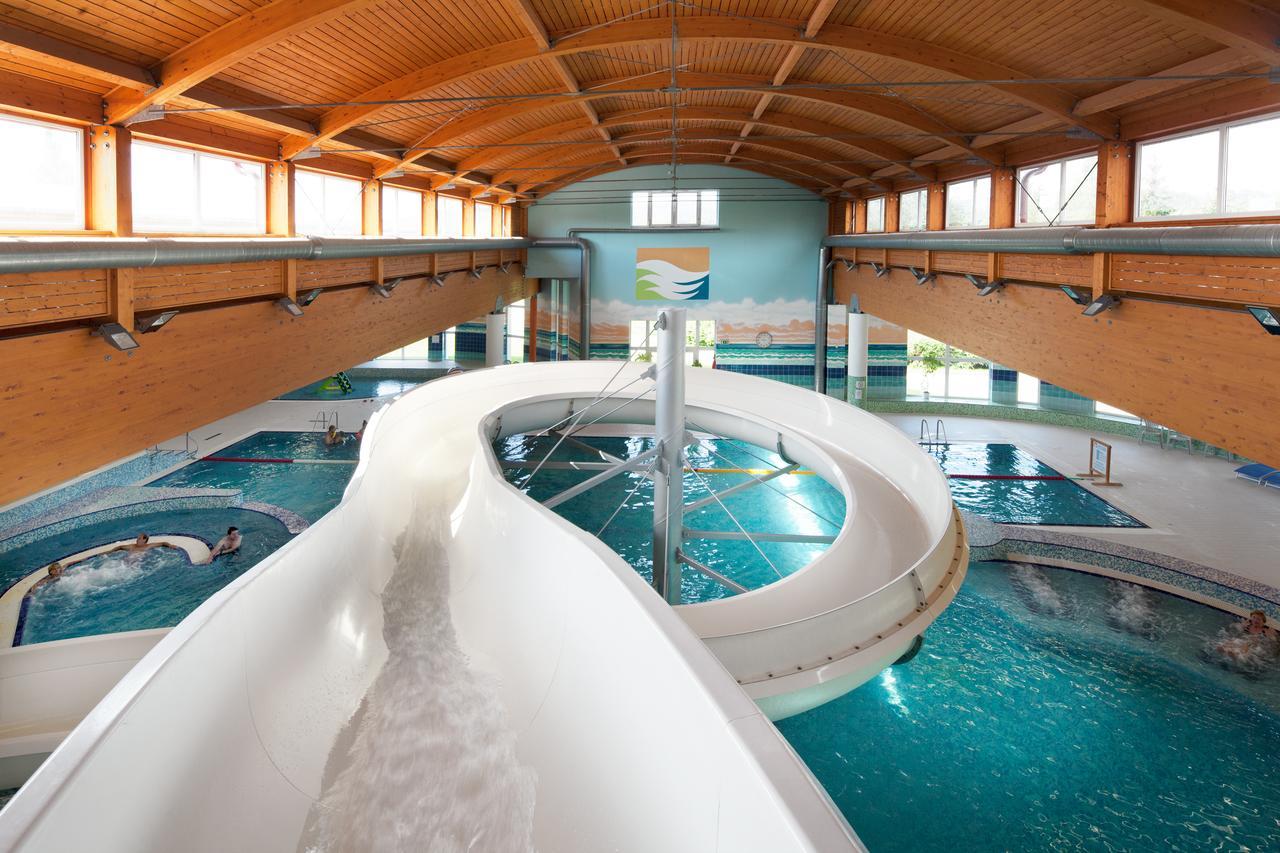 Lipno Wellness - Frymburk Hotel Private Family Room Екстер'єр фото