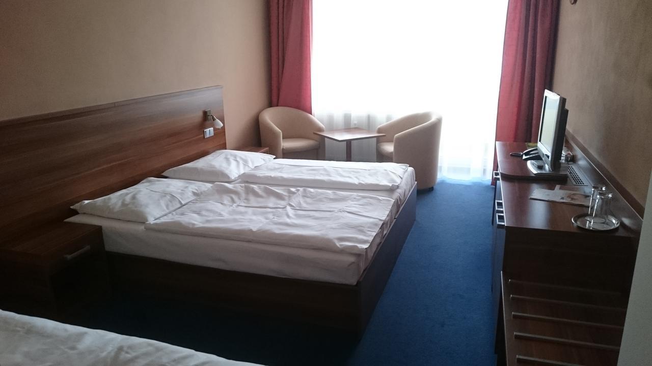 Lipno Wellness - Frymburk Hotel Private Family Room Екстер'єр фото